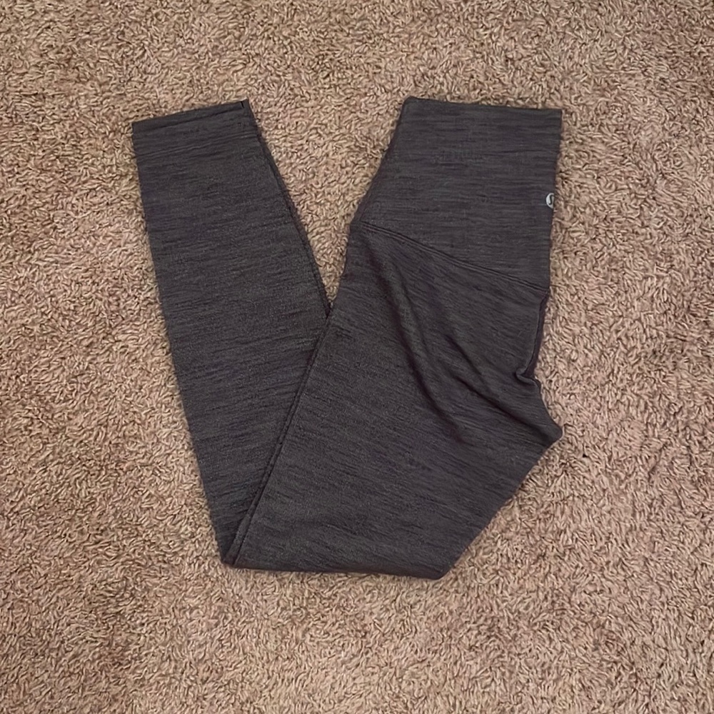 Grey lululemon 25’ align leggings